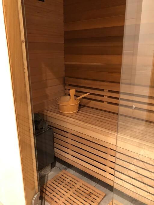 Luxurious Appartement With Sauna And Kitchen In Center Of Dordrecht Luaran gambar